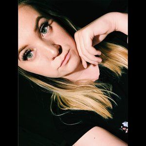 Meet your Posher, Amber lee